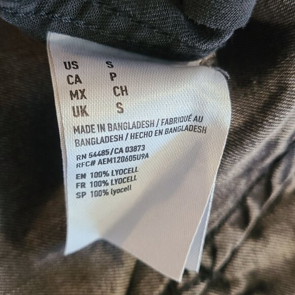 American Eagle Chambray Boyfriend Fit Button Up Shirt Womens Small Casual NEW - Picture 8 of 8